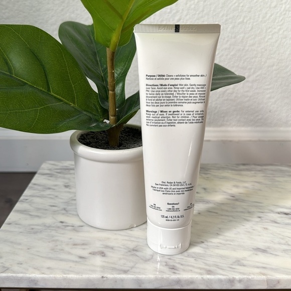 Rodan + Fields Reverse Cleanser - Picture 2 of 3